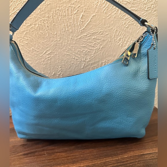 EUC Coach East West Celeste Blue Jay Leather Convertible Hobo Crossbody Bag - Picture 3 of 8